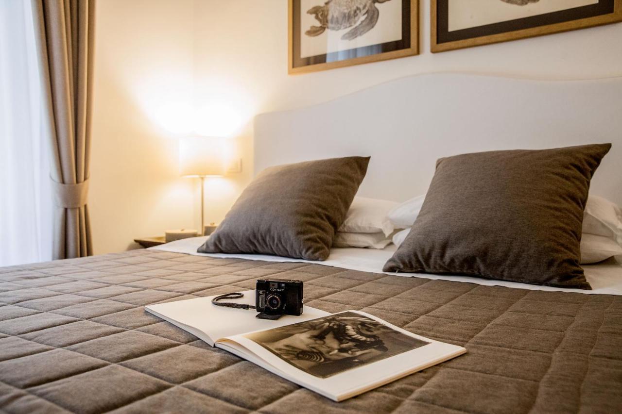 Hotel Lido Аласио Екстериор снимка